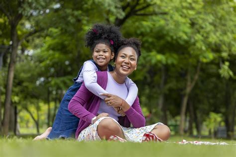 black mom and daughter porn|xHamsters new night mode will make falling asleep to porn。